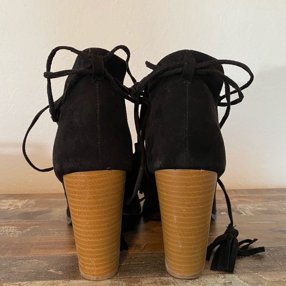 Open toe booties - Picture 3 of 3